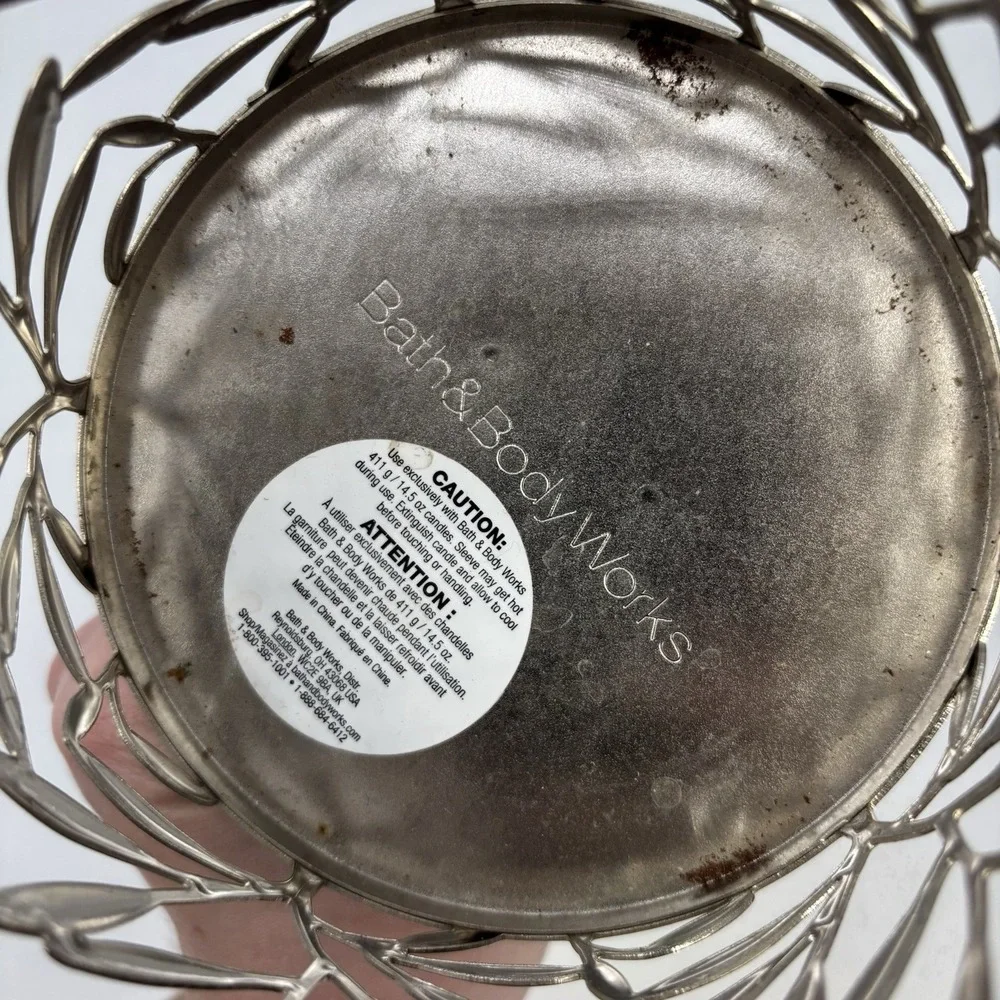 Bath & Body Works Vine Leaf Pattern Silver 3-Wick Pedestal Candle Holder